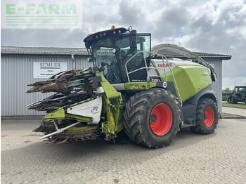 Samohybná rezačka CLAAS Jaguar 950