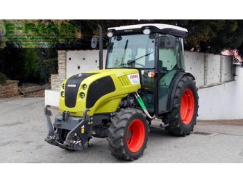 Traktor CLAAS Nexos