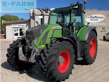 Traktor FENDT 724 Vario