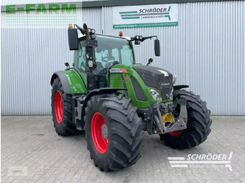 Traktor FENDT 724 Vario