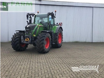 Traktor FENDT 724 Vario