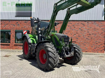 Traktor FENDT 724 Vario