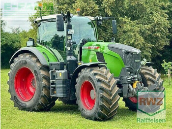 Traktor FENDT 724 Vario