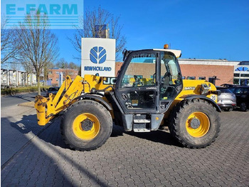 Teleskopický nakladač JCB