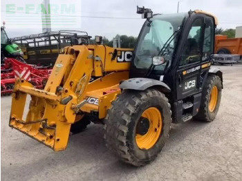 Teleskopický nakladač JCB
