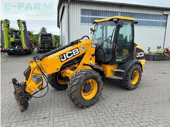 Kolesový nakladač JCB TM220
