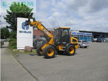Kolesový nakladač JCB TM220