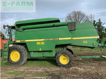Obilný kombajn JOHN DEERE 2254