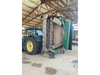 Kosačka JOHN DEERE