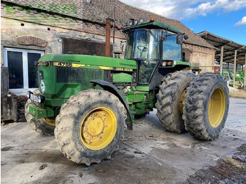 Traktor JOHN DEERE 4755
