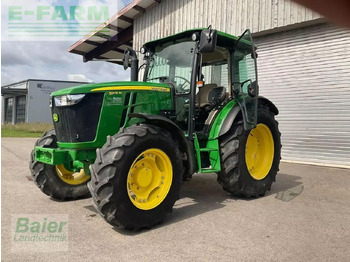 Traktor John Deere 5075 m: obrázok 3