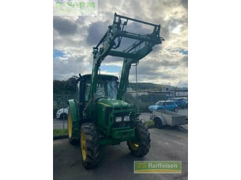 Traktor JOHN DEERE 6120
