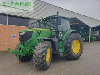 Traktor JOHN DEERE 6215R