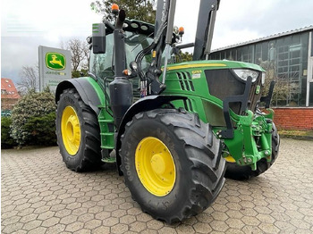 Traktor JOHN DEERE 6215R