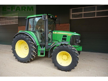 Traktor JOHN DEERE 6230