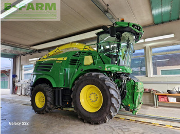 Samohybná rezačka JOHN DEERE 8500