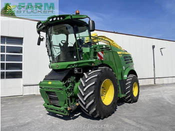 Samohybná rezačka JOHN DEERE 8500