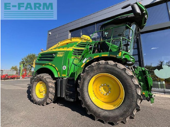 Samohybná rezačka JOHN DEERE 8600