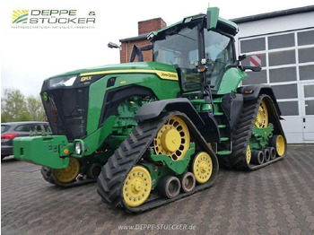 Traktor JOHN DEERE