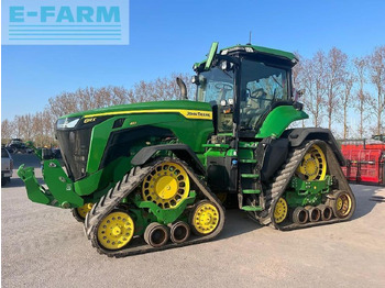 Traktor JOHN DEERE