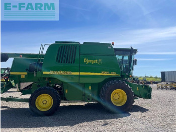 Obilný kombajn JOHN DEERE