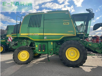Obilný kombajn JOHN DEERE C670
