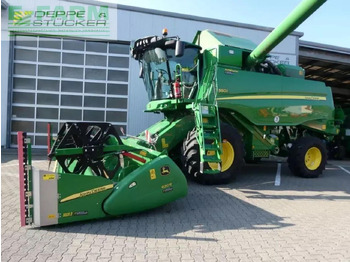 Obilný kombajn JOHN DEERE T550