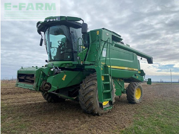 Obilný kombajn JOHN DEERE T660