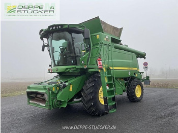 Obilný kombajn JOHN DEERE T670