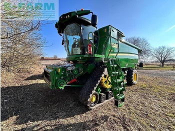 Obilný kombajn JOHN DEERE T670