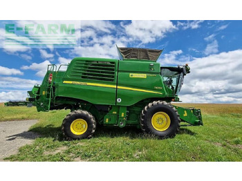 Obilný kombajn JOHN DEERE T670