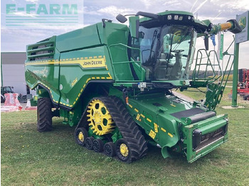 Obilný kombajn JOHN DEERE X9 Series