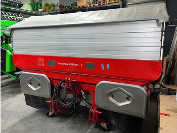 Rozmetač hnojiva KVERNELAND