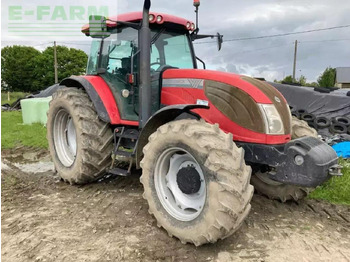 Traktor McCORMICK