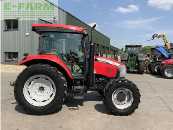 Traktor McCORMICK
