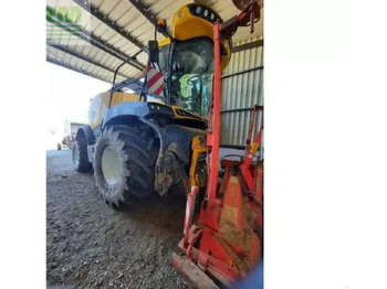 Samohybná rezačka NEW HOLLAND