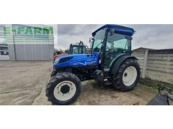 Traktor NEW HOLLAND T4