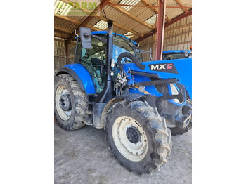 Traktor NEW HOLLAND T5