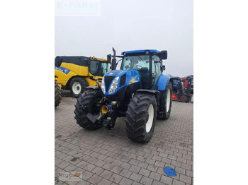 Traktor NEW HOLLAND T6000