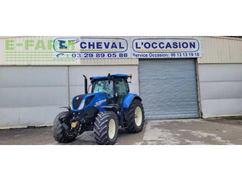 Traktor NEW HOLLAND T7.210