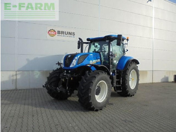 Traktor NEW HOLLAND T7.270