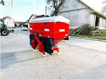 Rozmetač hnojiva RAUCH