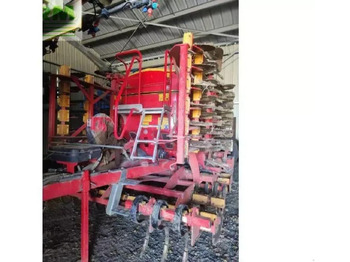 Modulárny sejací stroj VÄDERSTAD