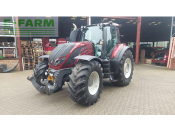 Traktor VALTRA T174