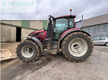 Traktor VALTRA T234