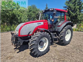 Traktor VALTRA T151