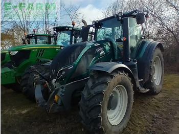 Traktor VALTRA T174