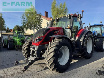 Traktor VALTRA T234