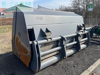 Mini rýpadlo VOLVO L110