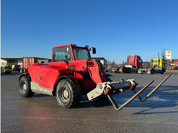 Teleskopický nakladač JCB